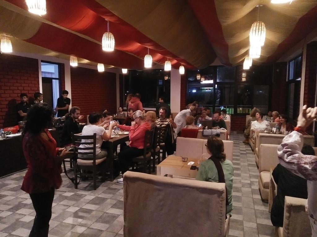 דרמסאלה Hotel Holiday Hill, Near Mall Road, Mcleodganj# Parking#Restaurant מראה חיצוני תמונה