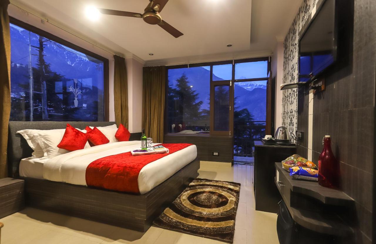 דרמסאלה Hotel Holiday Hill, Near Mall Road, Mcleodganj# Parking#Restaurant מראה חיצוני תמונה
